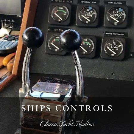 Classic Yacht Nadine In Poole Harbour, Dorset, With A Hot Tub Jacuzzi Exteriör bild
