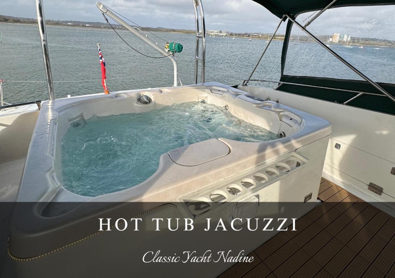 Classic Yacht Nadine In Poole Harbour, Dorset, With A Hot Tub Jacuzzi Exteriör bild