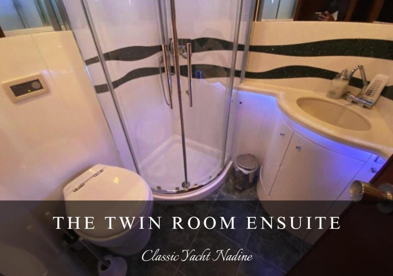 Classic Yacht Nadine In Poole Harbour, Dorset, With A Hot Tub Jacuzzi Exteriör bild