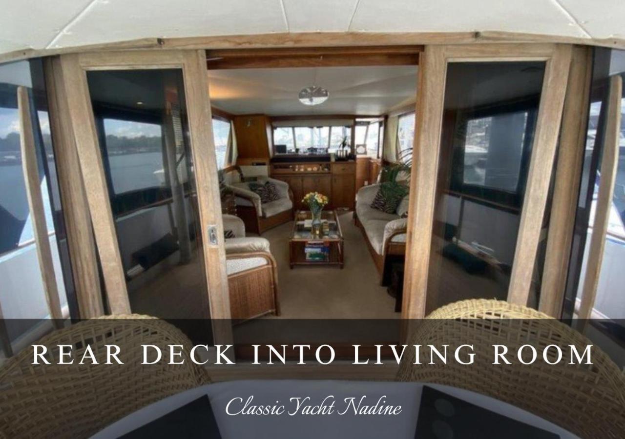Classic Yacht Nadine In Poole Harbour, Dorset, With A Hot Tub Jacuzzi Exteriör bild